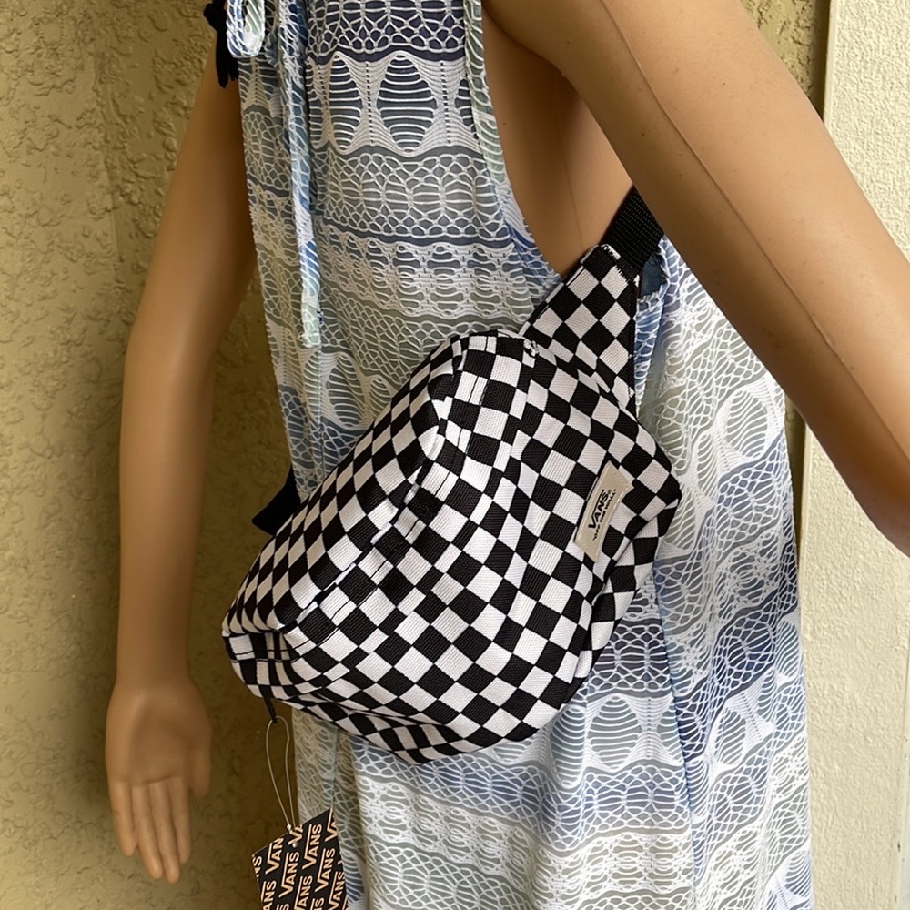 Brand new Authentic VANS Uni-Pak Checkered Unisex VN0A3WKDP2T  NWT
Fanny pack - Picture 11 of 16
